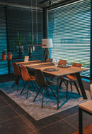 DUBLIN - Eettafel met facetkant - Schuine hoekpoten uit staal