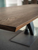 REYKJAVIK - Design eettafel - Centraal V-onderstel uit staal