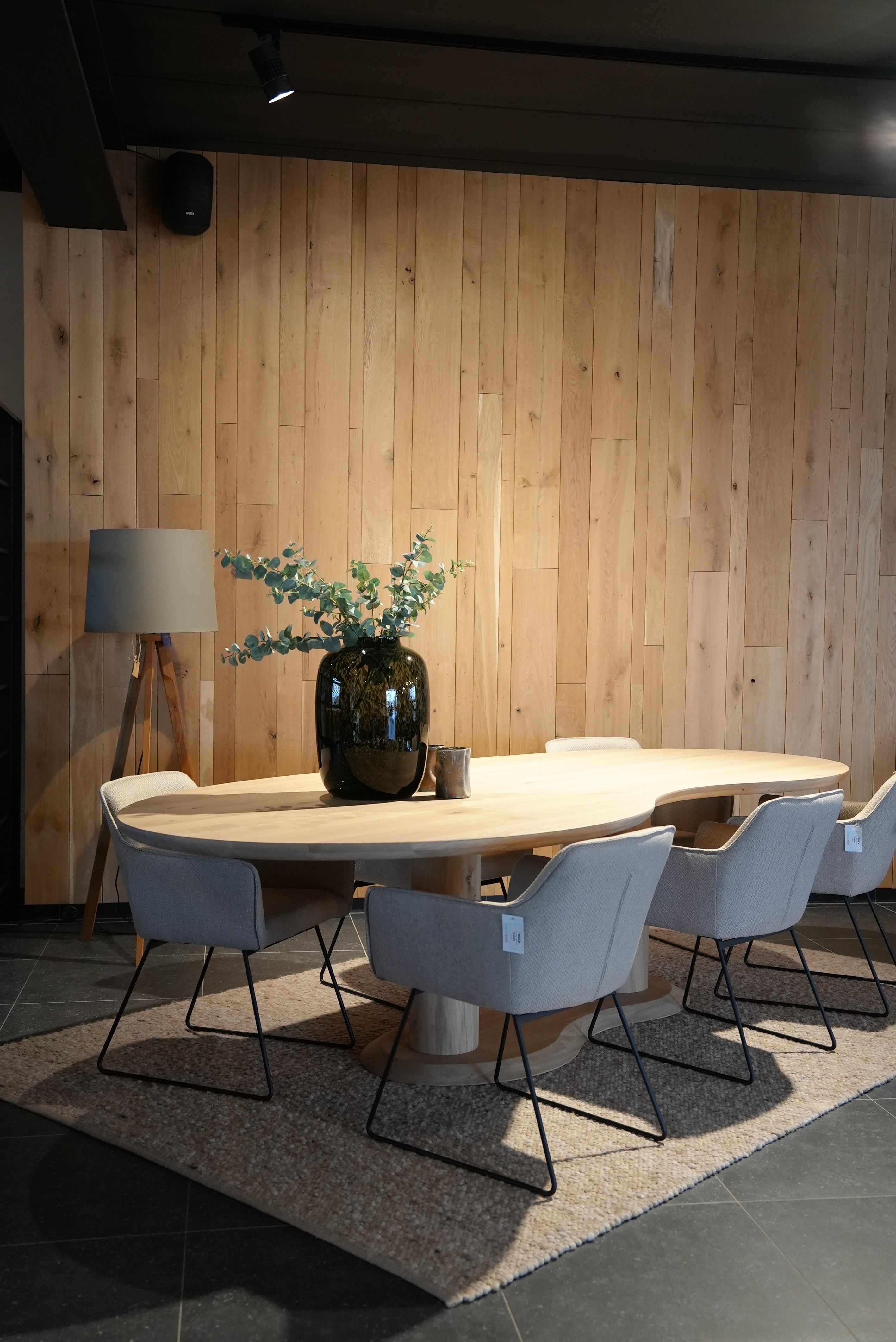 Organische tafel 'Lyon' - Houten balkonderstel