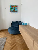 BORDEAUX - Hangend tv-meubel op maat - Opliggende deuren - Massief Eikenhout