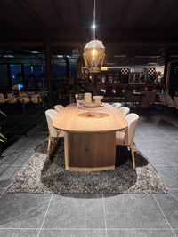 Deens ovaal tafel 'Toulouse' - Wangenonderstel eikenhout