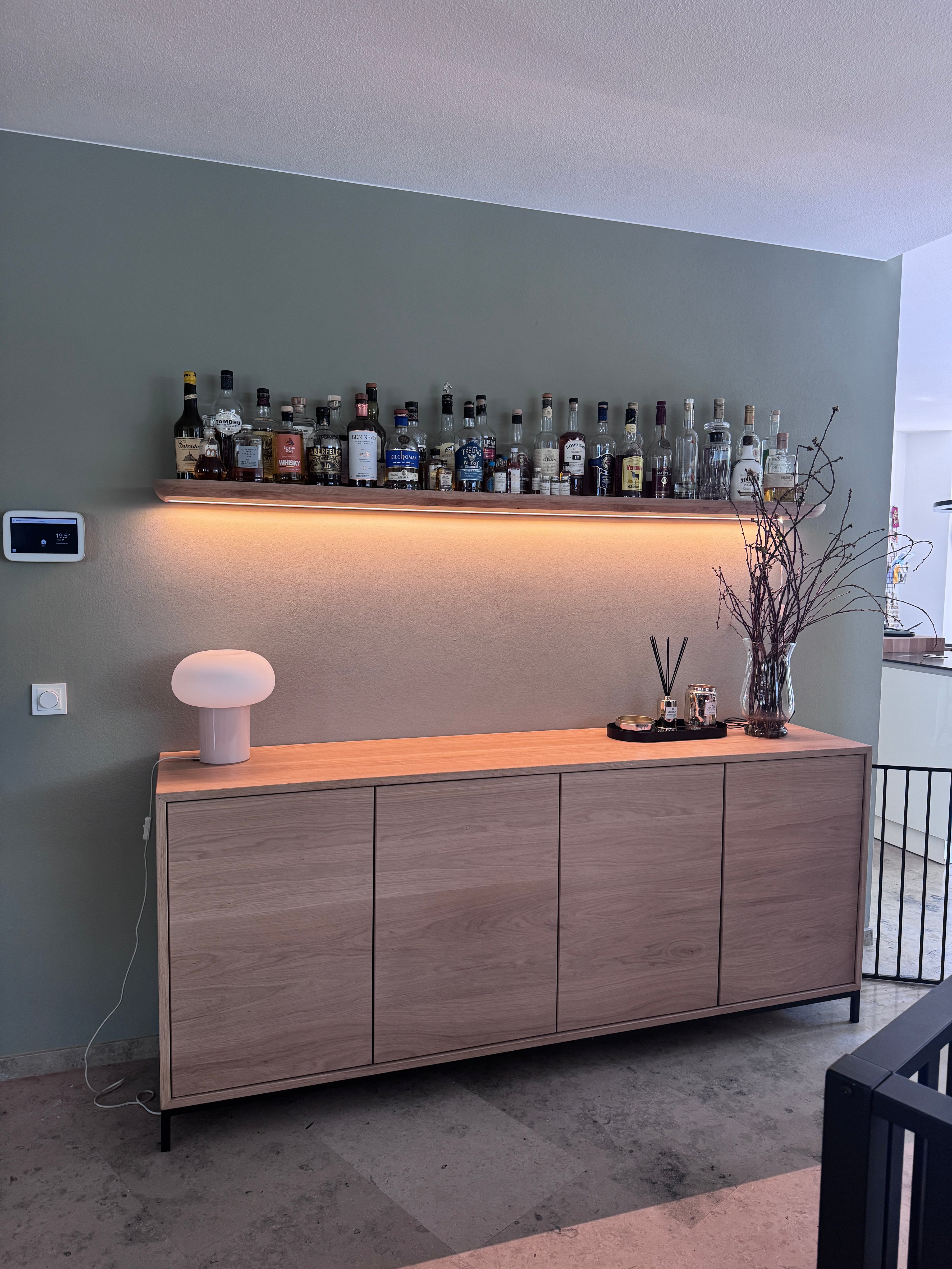 Dressoir 'Bordeaux' - 4-deurs - Inliggend model - Massief Eikenhout