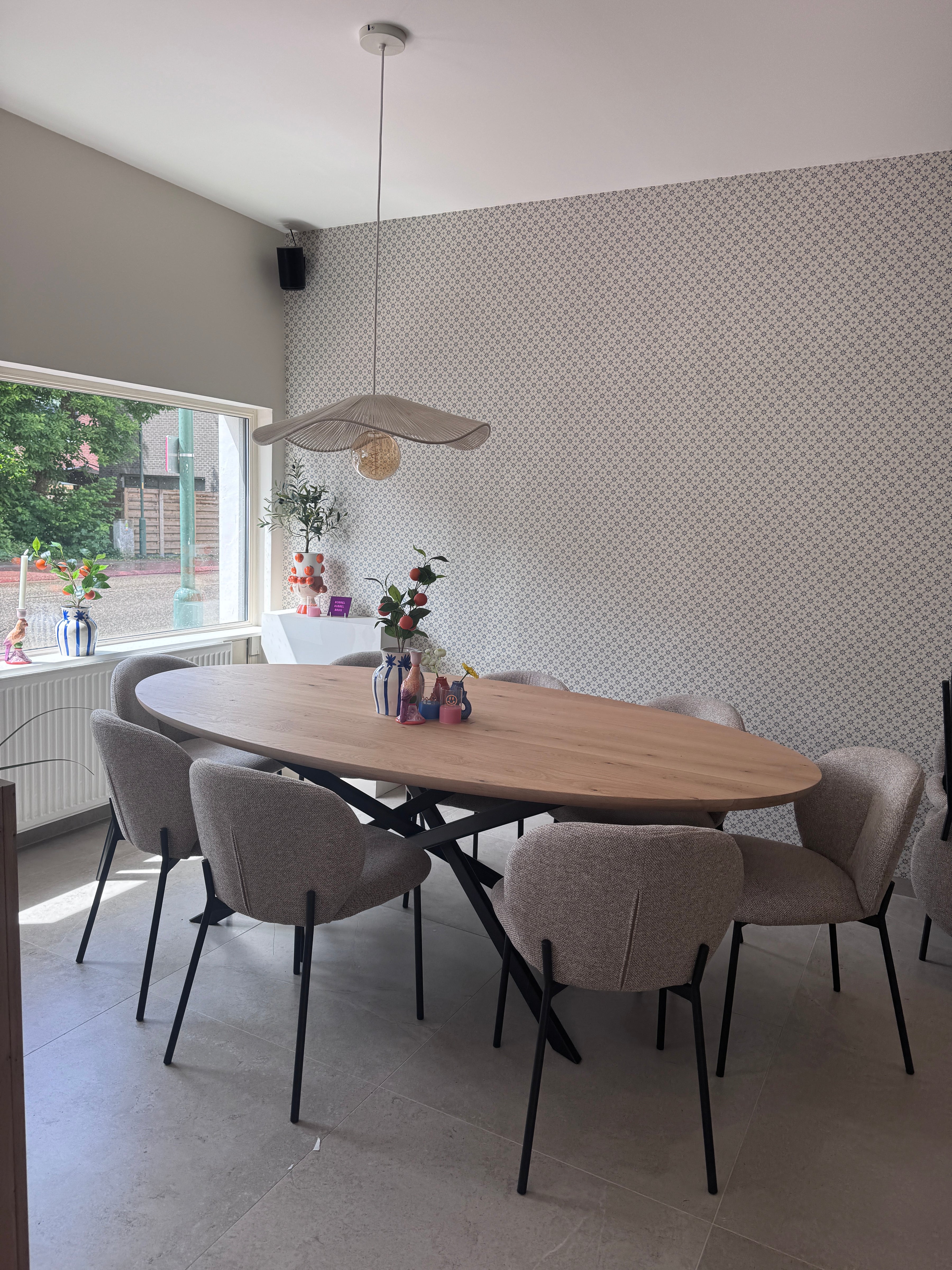 Ellipsvormige tafel 'Florence' - Twisteronderstel uit staal