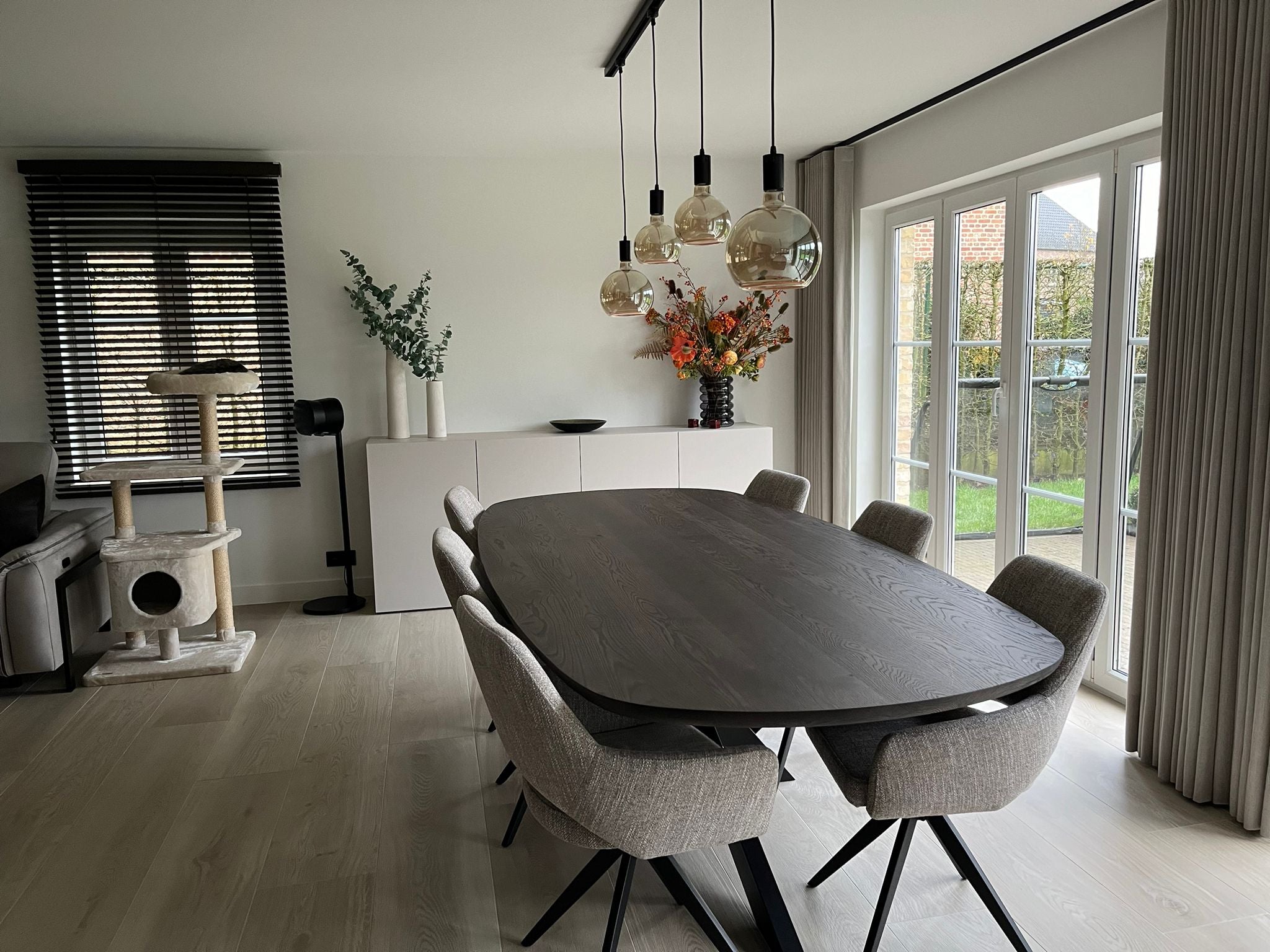 Deens ovaal tafel 'Toulouse' - Kruisonderstel