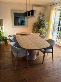 Deens ovaal tafel 'Toulouse' - Piramide kolompoten eik