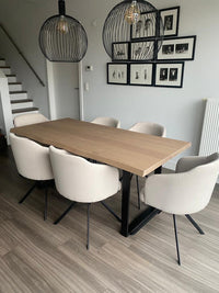 Eiken Boomstamtafel 'Oslo' - U-poten uit staal