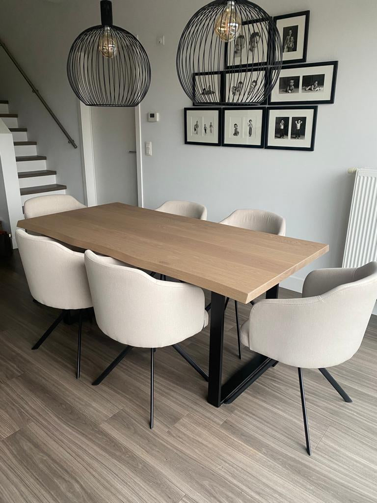 Eiken Boomstamtafel 'Oslo' - U-poten uit staal