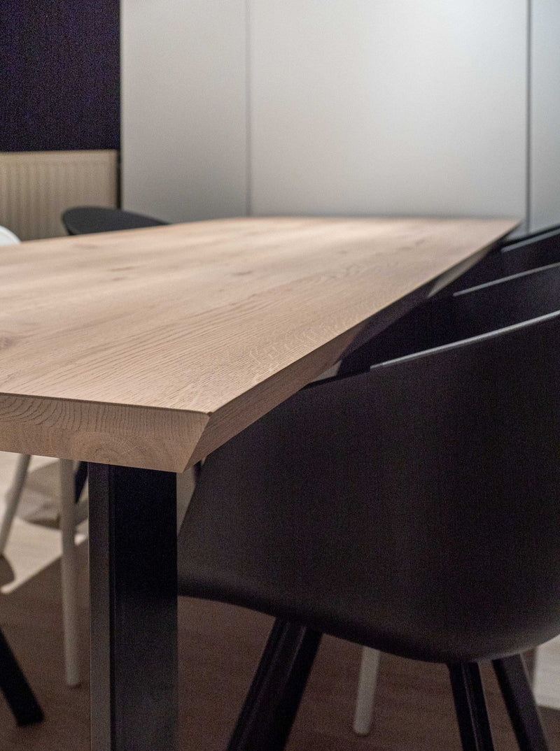 REYKJAVIK - Design eettafel - U-poten uit staal