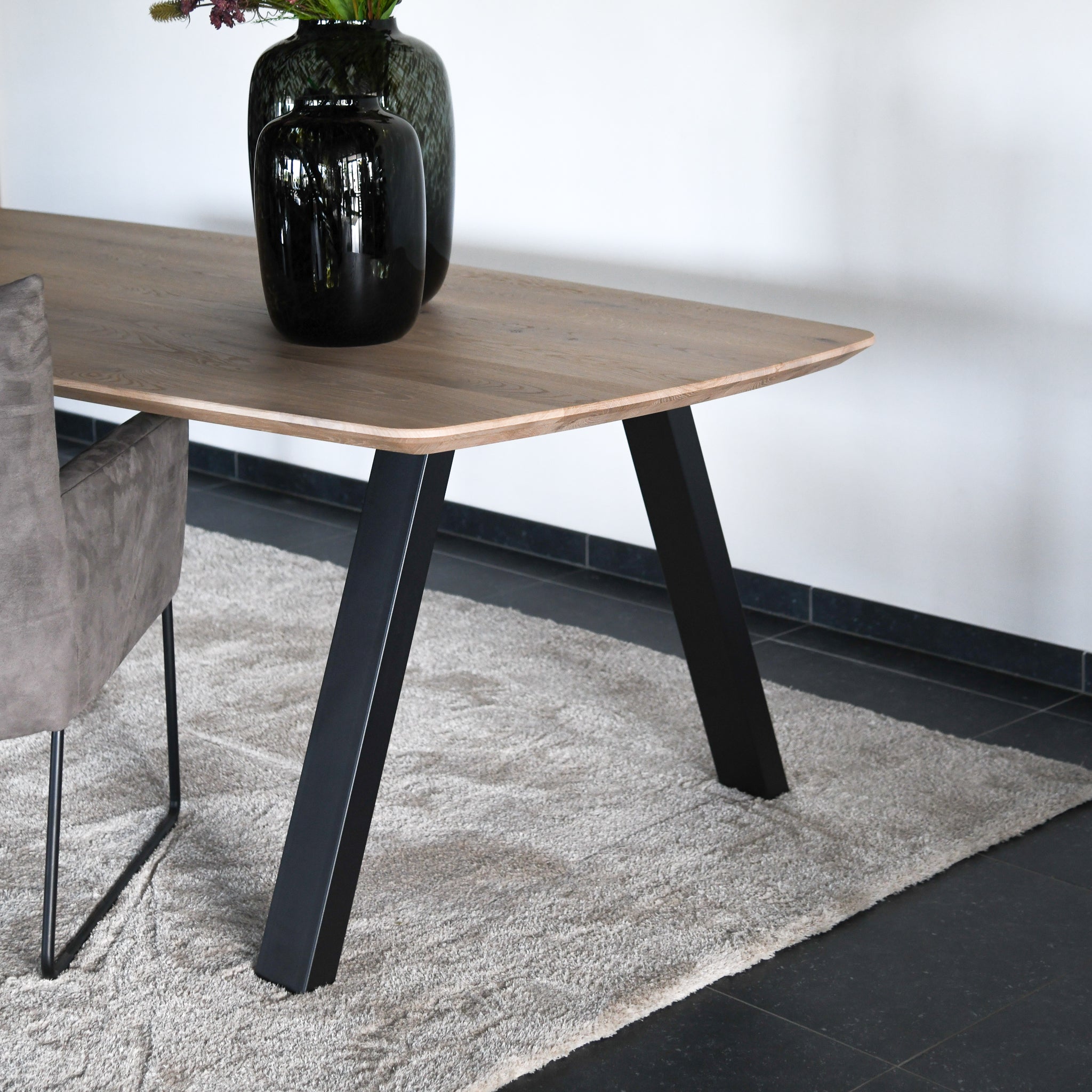 Tonvormige tafel 'Bari' - A-poten uit staal