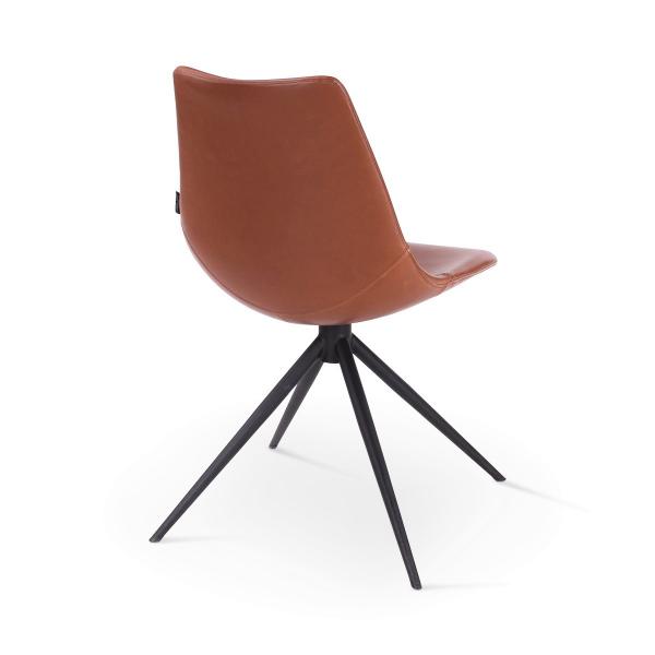 OMAR - Roterende stoel - PU cognac - Metalen poot zwart