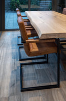 OSLO - Eiken Boomstamtafel - Centraal kruisonderstel uit staal