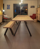 OSLO - Eiken Boomstamtafel - Omgekeerde V-poten uit staal